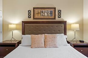 Lovely House for 10 People at Paradise