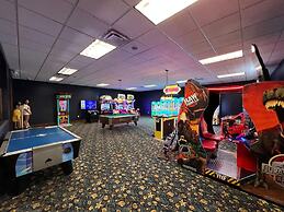 Lovely House for 10 People at Paradise