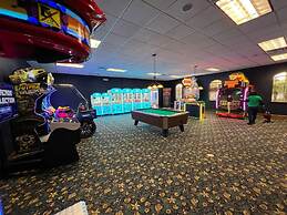 Lovely House for 10 People at Paradise