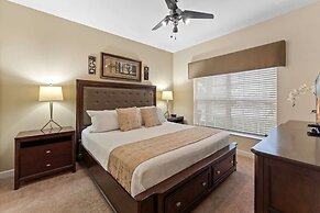 Lovely House for 10 People at Paradise