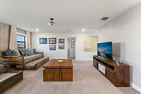 Luxury Decor 6BR at Storey Lake Sleeps 16 Sl2945