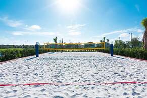 Luxury Decor 6BR at Storey Lake Sleeps 16 Sl2945