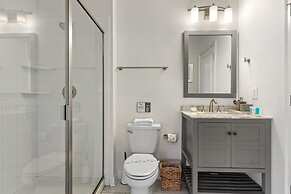 Luxury Decor 6BR at Storey Lake Sleeps 16 Sl2945