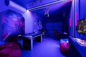 Exclusive Luxe Single Family 6 BR Sl2765