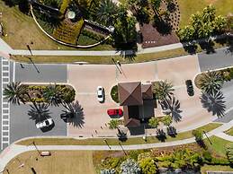 Avatar Theme 7 BR Luxury Decor at Solara