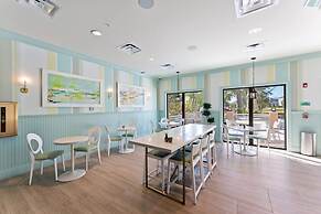 Avatar Theme 7 BR Luxury Decor at Solara