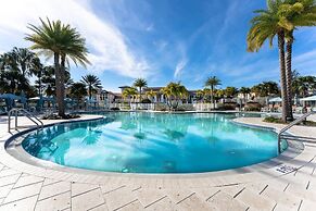 Avatar Theme 7 BR Luxury Decor at Solara