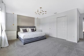 Avatar Theme 7 BR Luxury Decor at Solara