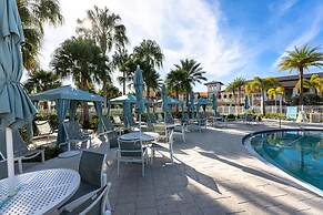 Avatar Theme 7 BR Luxury Decor at Solara