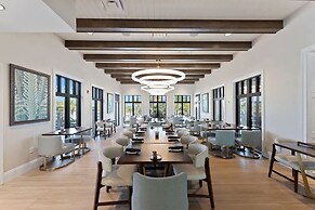 Avatar Theme 7 BR Luxury Decor at Solara