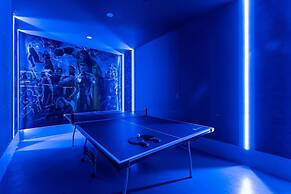 Avatar Theme 7 BR Luxury Decor at Solara