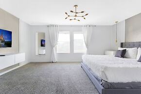 Avatar Theme 7 BR Luxury Decor at Solara