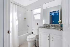 Avatar Theme 7 BR Luxury Decor at Solara