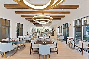 Avatar Theme 7 BR Luxury Decor at Solara