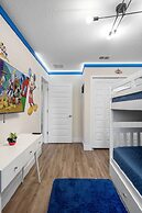 New Listing - Modern Decor 4 BR Townhouse