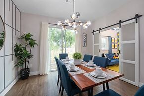 New Listing - Modern Decor 4 BR Townhouse