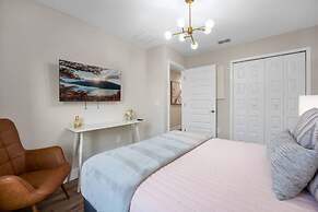 New Listing - Modern Decor 4 BR Townhouse