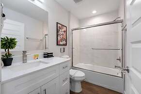 New Listing - Modern Decor 4 BR Townhouse