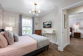 New Listing - Modern Decor 4 BR Townhouse