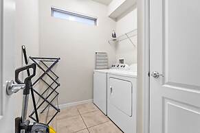 Pet Friendly Amazing 5 BR Sleeps 10 Ww2116