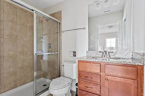 Pet Friendly Amazing 5 BR Sleeps 10 Ww2116