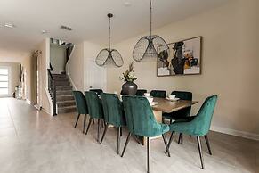 7BR Themed Bedroom and Pool 18 Guests