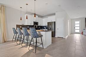 7BR Themed Bedroom and Pool 18 Guests