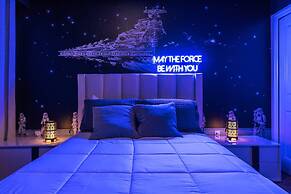 7BR Themed Bedroom and Pool 18 Guests