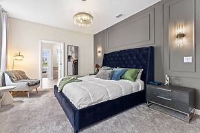 7BR Themed Bedroom and Pool 18 Guests