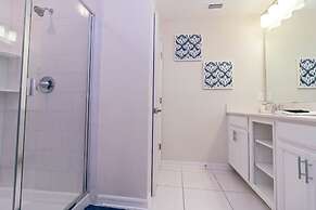 Beautiful Decor 2BR Apartment Near Disney