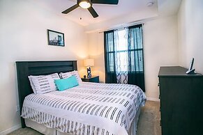 Beautiful Decor 2BR Apartment Near Disney