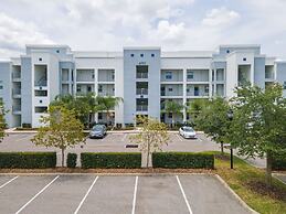 Beautiful Decor 2BR Apartment Near Disney