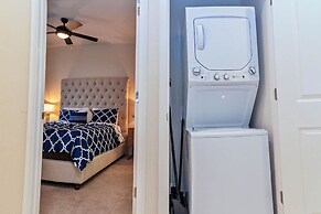 Beautiful Decor 2BR Apartment Near Disney