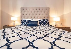 Beautiful Decor 2BR Apartment Near Disney