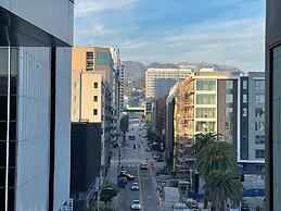 Modern Cosmopolitan APT Mid-hollywood Free Parking