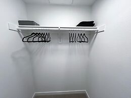 Luxurious Mid-hollywood City View Free Parking