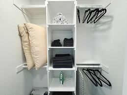 Modern Mid-hollywood Home Sunset View Free Parking