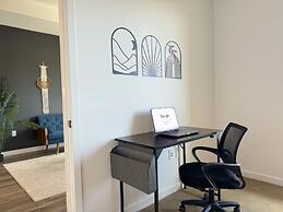 Modern Mid-hollywood Home Sunset View Free Parking