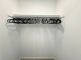 Modern Mid-hollywood Home Sunset View Free Parking