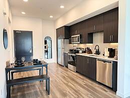 Modern Mid-hollywood Home Sunset View Free Parking