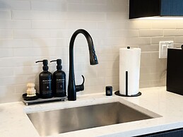 Modern Mid-hollywood Home Sunset View Free Parking