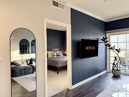 Modern Escape W Pool GYM Parking 10 Min to Cedars