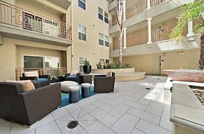 Modern Escape W Pool GYM Parking 10 Min to Cedars