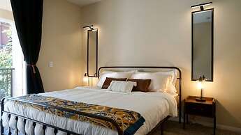 Spacious 2-br APT Near Disneyland Pool Hot Tub GYM