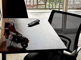 Spacious 2-br APT Near Disneyland Pool Hot Tub GYM