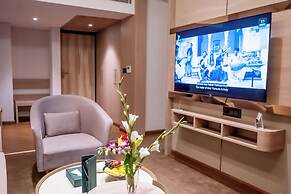 ASTER GRAND BY ZENG SAKET