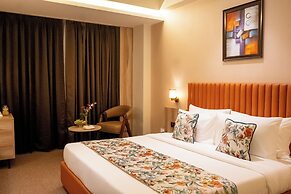 ASTER GRAND BY ZENG SAKET