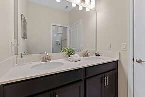 Disney Familly Lovers up to 11 Guests