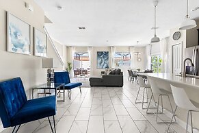 Disney Familly Lovers up to 11 Guests