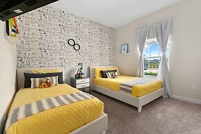 Disney Familly Lovers up to 11 Guests